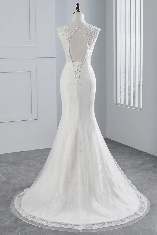 Chic Sleeveless Long Mermaid Jewel Tulle Wedding Dress with Lace Appliques