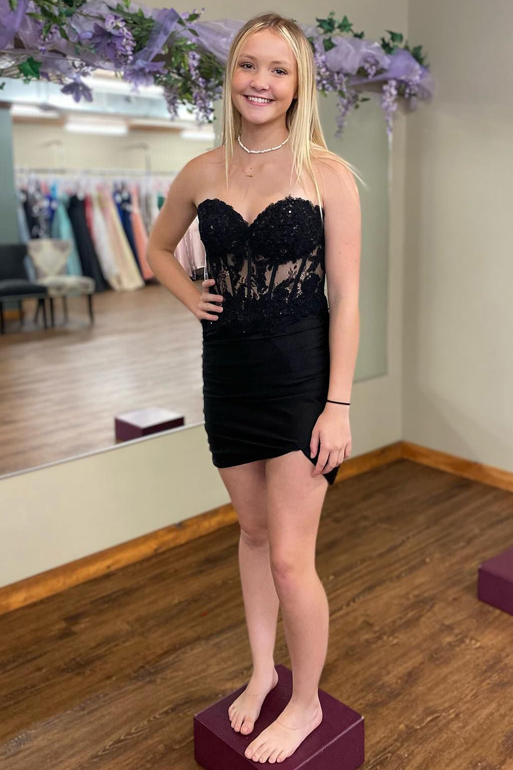 Sparkly Black Corset Sequins Tight Short Homecoming Dress with Lace   BMBRIDAL