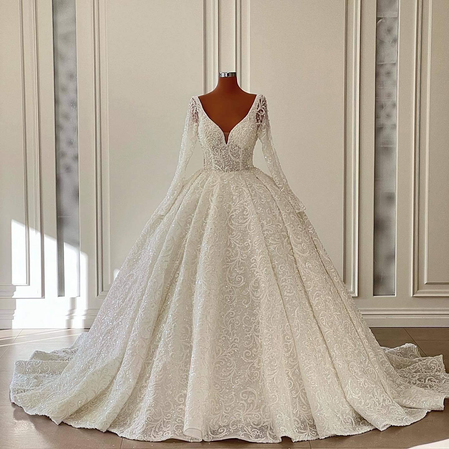 Bmbridal Long Sleeves V-Neck Wedding Dress Ball Gown With Lace-BMbridal