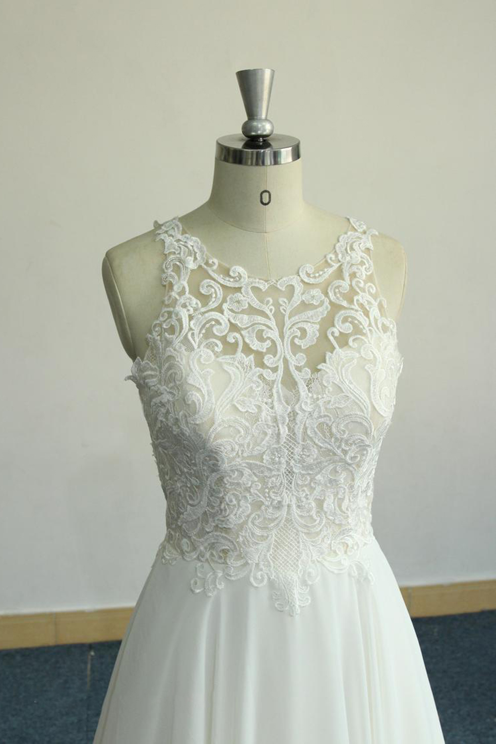 BMbridal Unique White Jewel Sleeveless Wedding Dress Appliques Chiffon Bridal Gowns On Sale