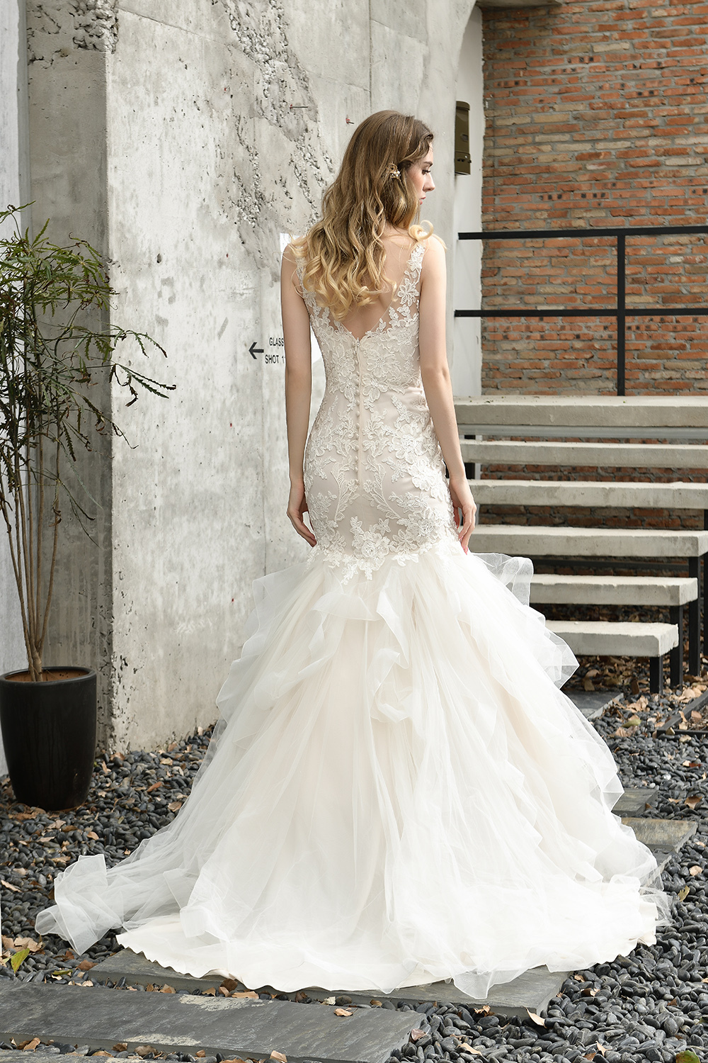BMbridal Gorgeous Mermaid Tulle Appliques Ivory Wedding Dress