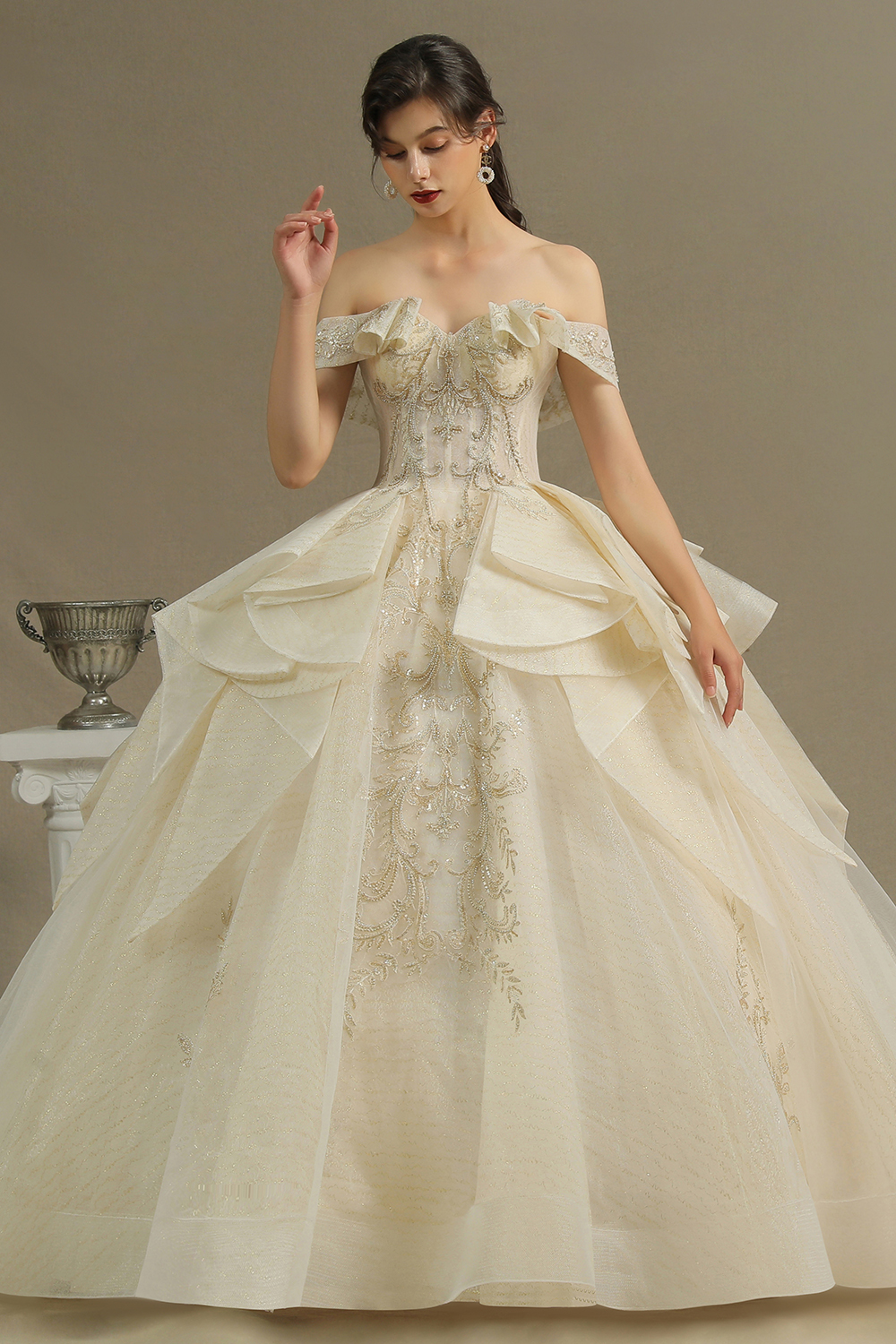 BMbridal Off-the-Shoulder Princess Wedding Dress With Lace Appliques-BMbridal