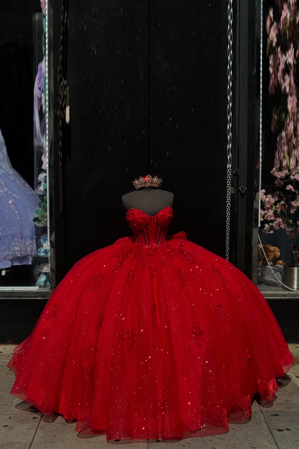 Sweetheart Ball Gown with Sparkly Red Tulle Applique for Quinceanera