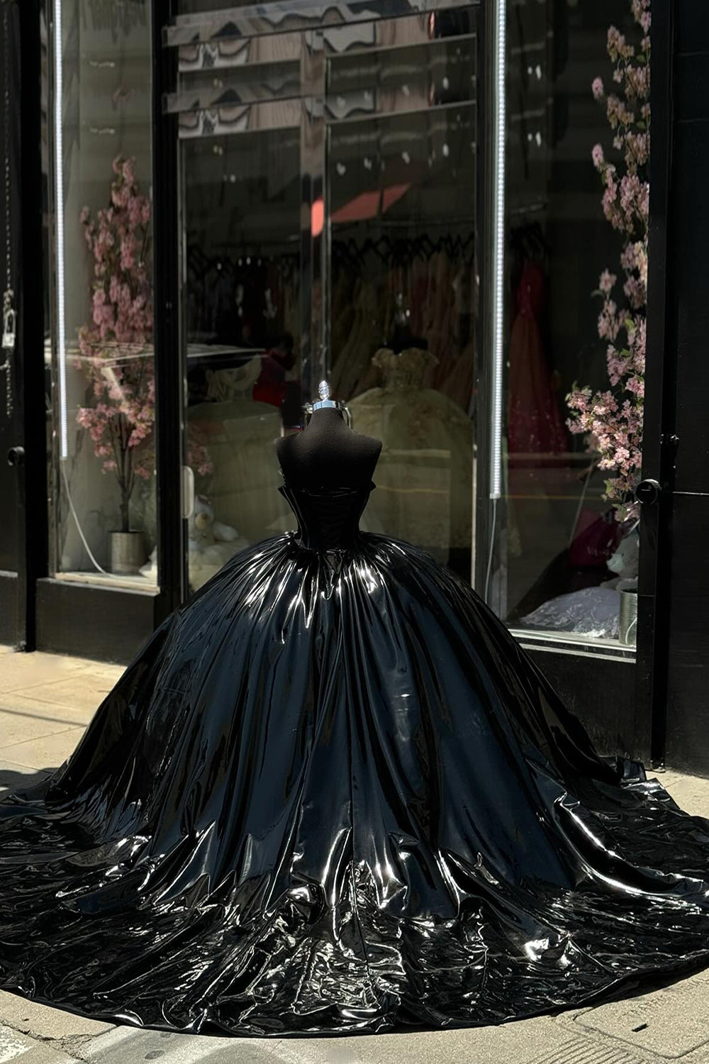 Metallic Ball Gown Quinceanera Dress in Sweetheart Black