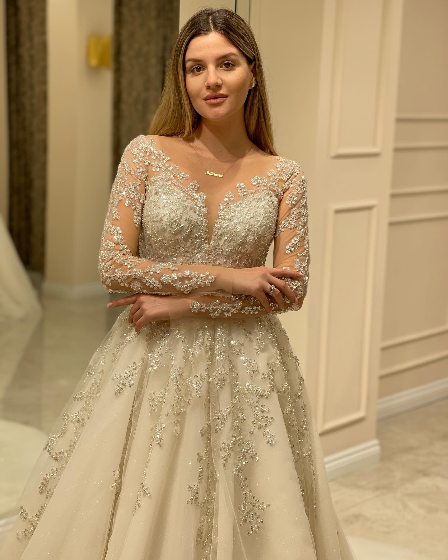 Charming A-Line Lace Appliques Long Wedding Dress with Sleeves