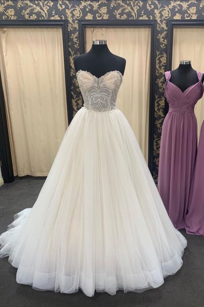 BMbridal Chic Ivory Sweetheart Long Lace Up Wedding Dress Crystal Appliques Bridal Gowns On Sale