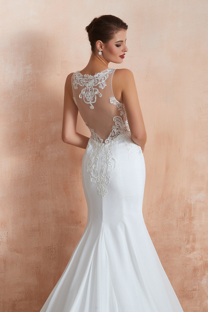 BMbridal Beautiful Mermaid V-Neck White Lace Wedding Dresses Affordable Online