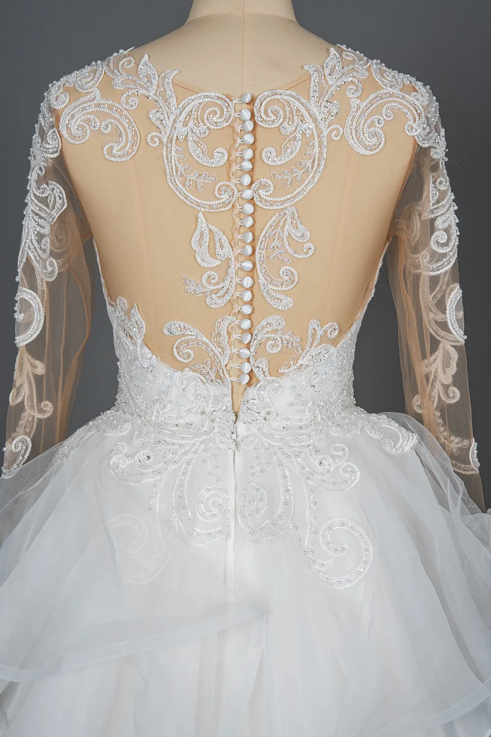 Chic Ruffles Ball Gown Long Sleeve Wedding Dress with Lace Appliques