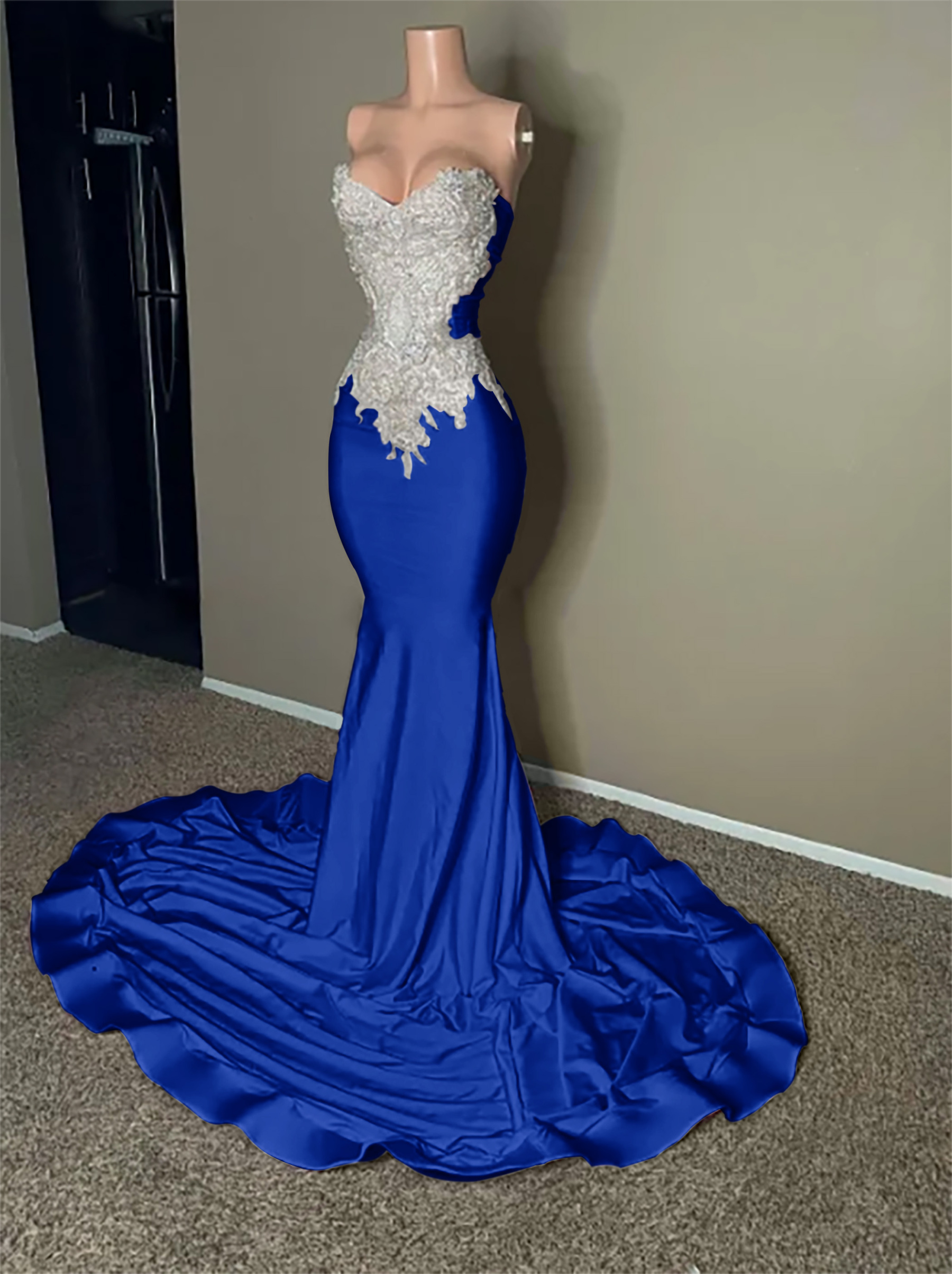 Stunning Pink Sleeveless Strapless Mermaid Long Prom Dress With Embroidery