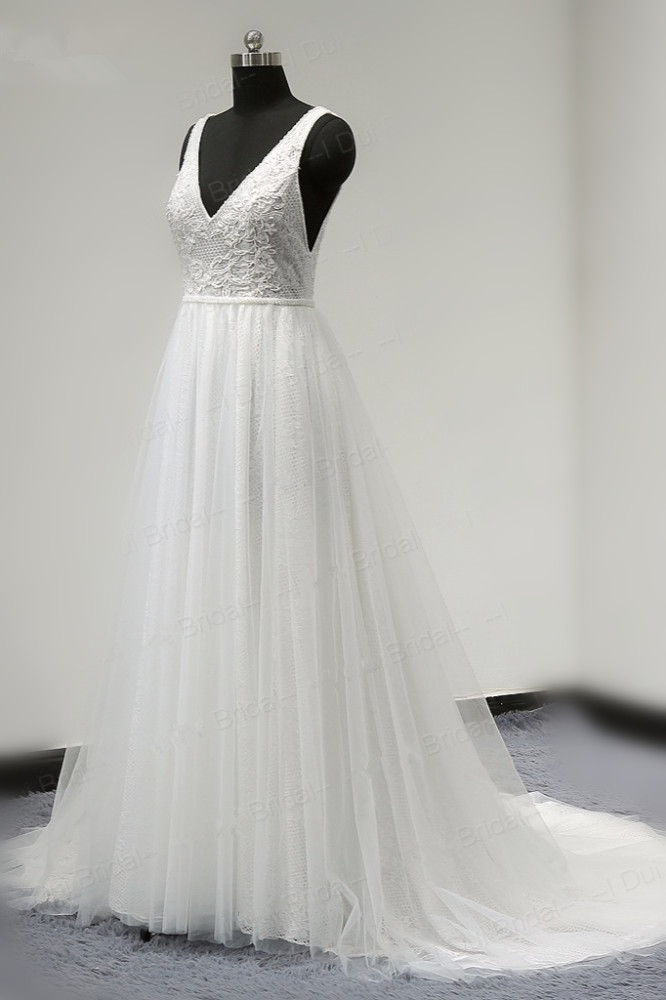 BMbridal Chic Straps V-Neck White Tulle Lace Wedding Dress Sleeveless Ruffles Bridal Gowns On Sale-BMbridal