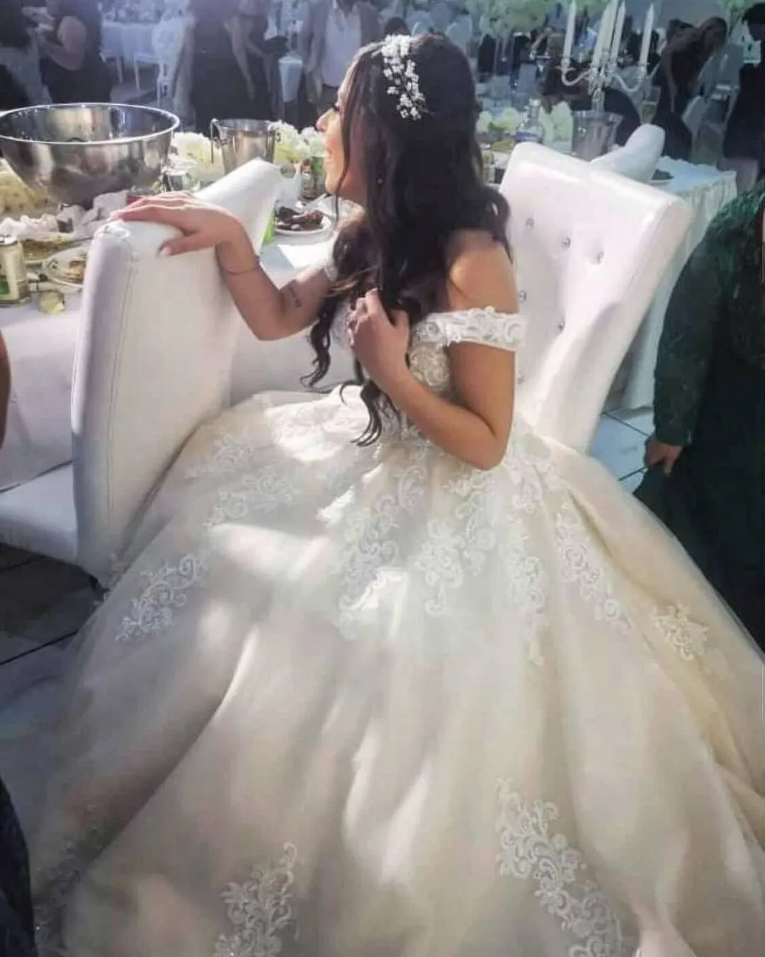 Vintage A-Line Off-the-Shoulder Tulle Princess Long Wedding Dress with Lace
