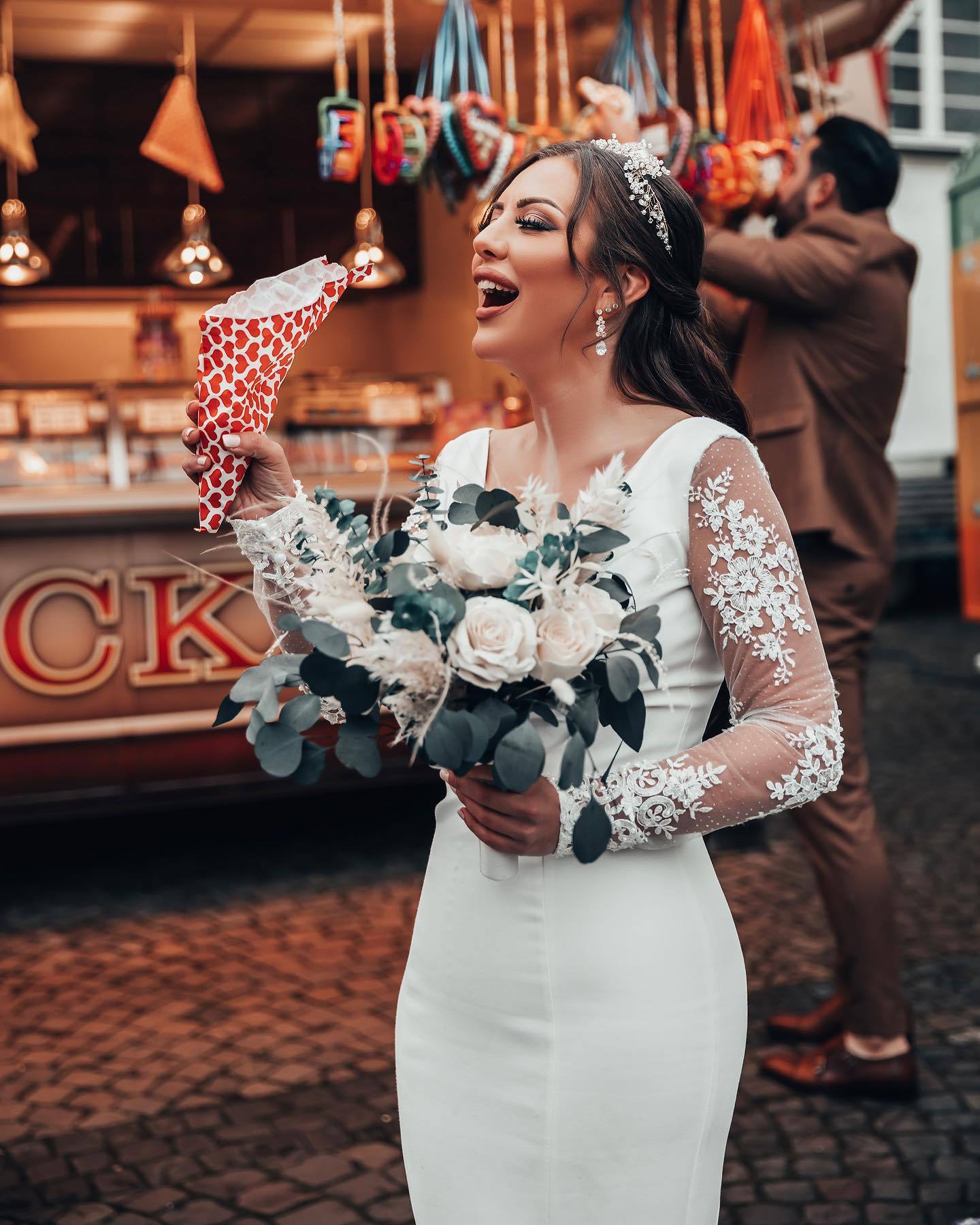 Bmbridal Long Sleeves White Wedding Dress Mermaid Lace Online-BMbridal