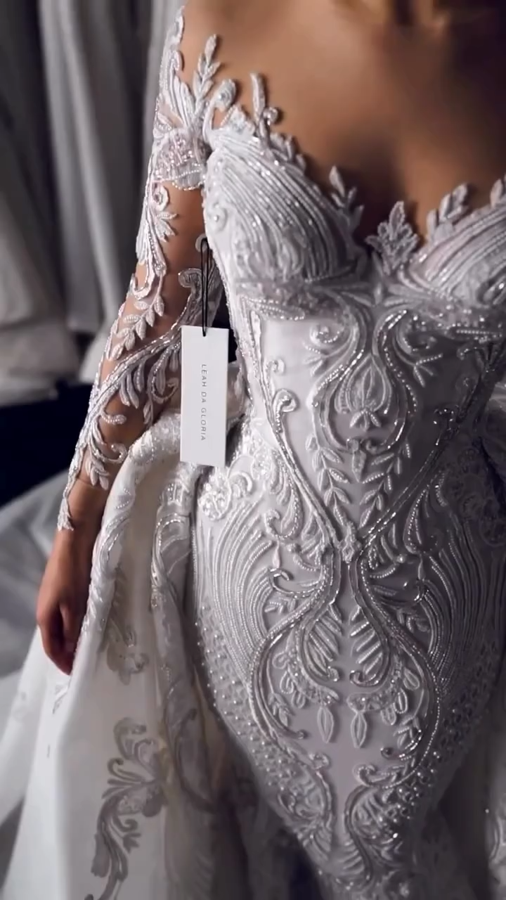 Luxury Mermaid Wedding Dress with Lace Appliques