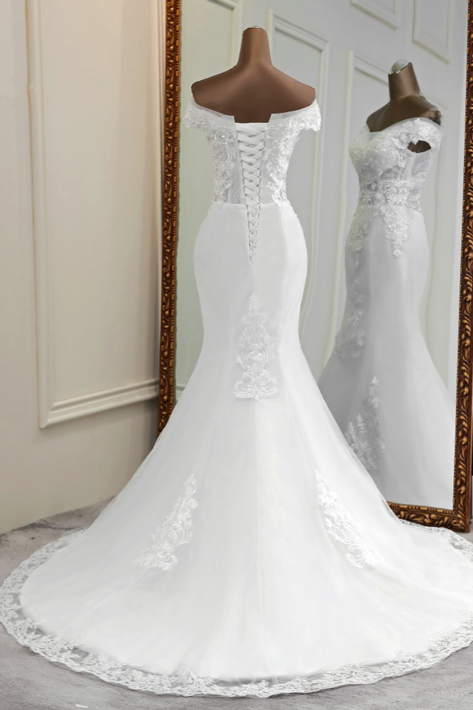 BMbridal Elegant Off-the-Shoulder Sleeveless White Mermaid Wedding Dresses with Beadings