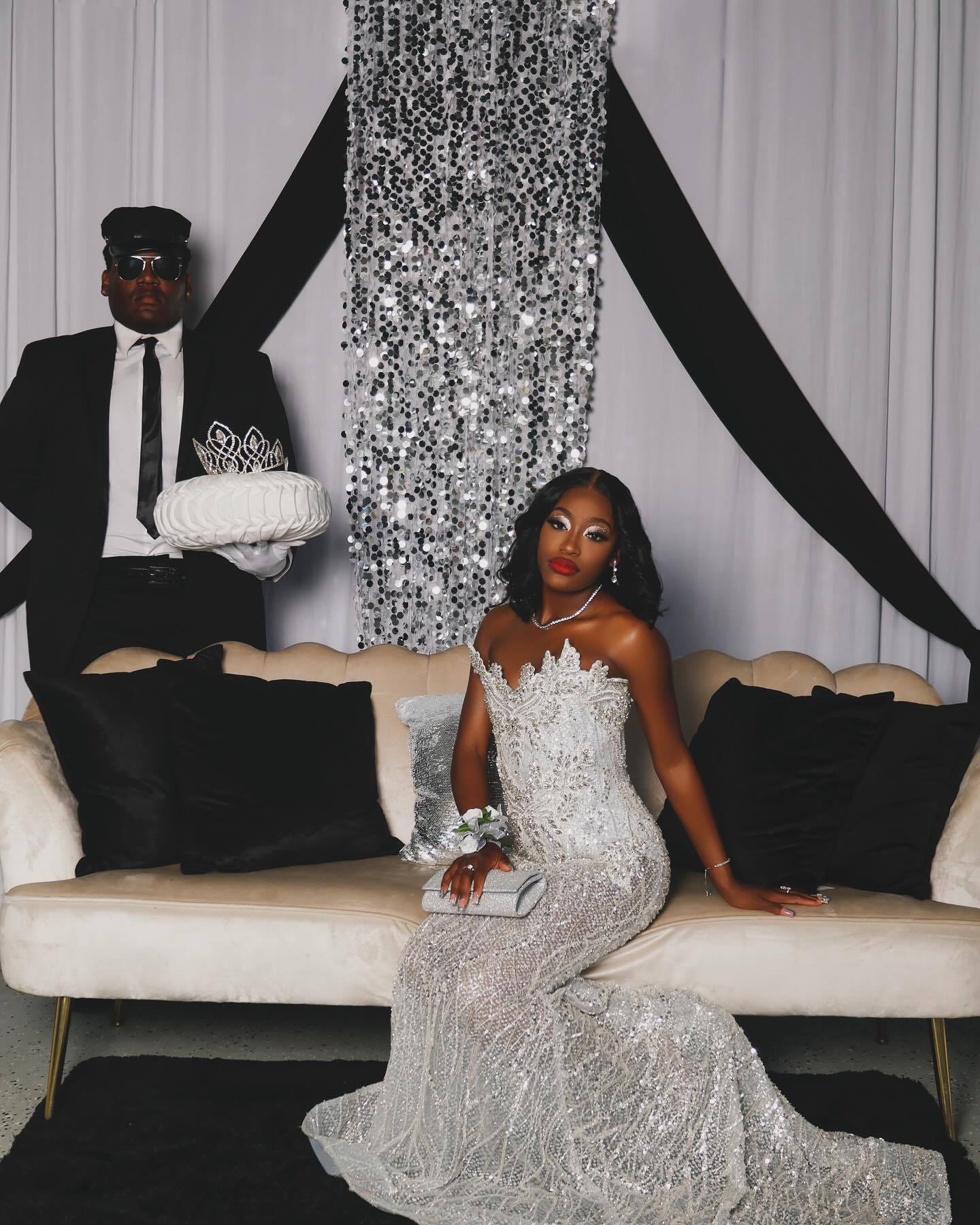 The Crystal Bride - 2026 Beaded Mermaid Wedding Gown: Sweetheart Neckline with 3D Floral Appliques & Sparkling Crystal Cathedral Veil