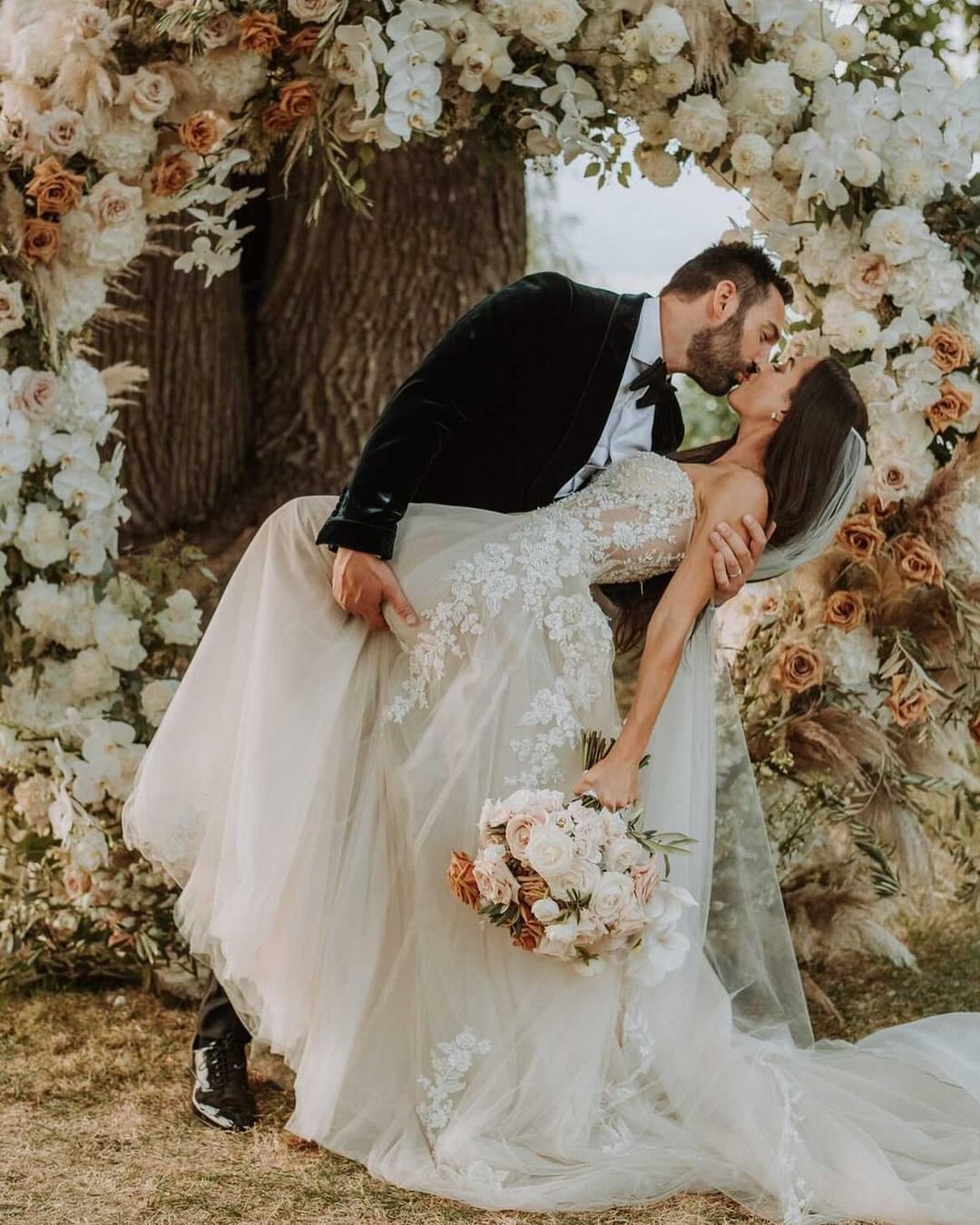 Bmbridal Sweetheart Champagne Wedding Dress Long Beach With Appliques-BMbridal
