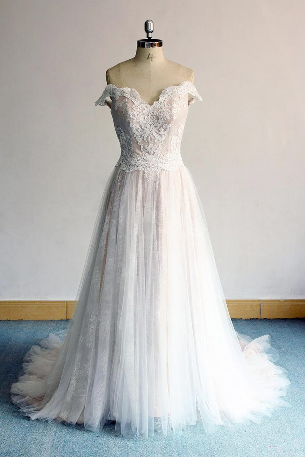 BMbridal Gorgeous Off-the-shoulder Sweetheart Appliques Wedding Dresses A-line Lace Ruffles Bridal Gowns On Sale-BMbridal