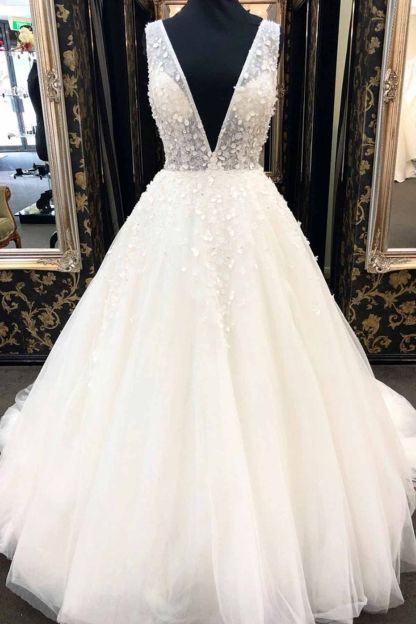 BMbridal AffordableWhite Tulle V-Neck Long Wedding Dress A-Line Applqiues Bridal Gowns On Sale