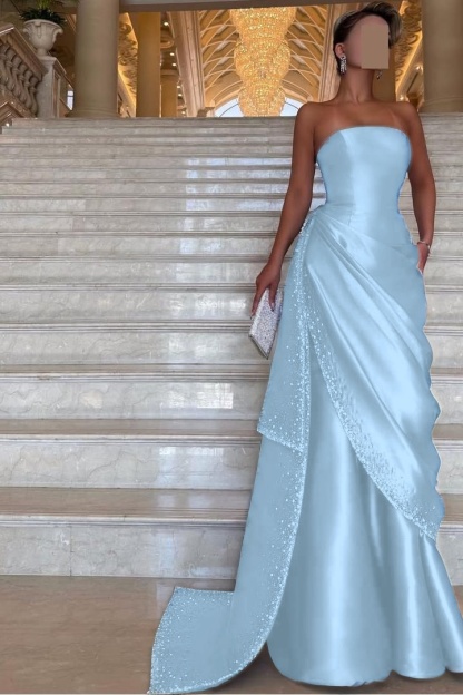 Chic Strapless Sleeveless Long Prom Dress With Pleated Beading