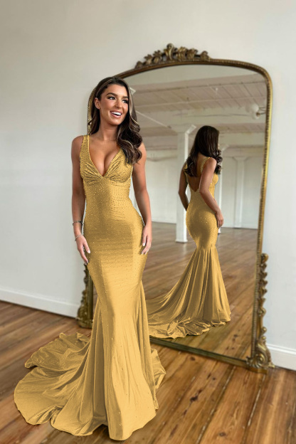 Straps Sleeveless V Neck Mermaid Long Prom Dress With Appliques