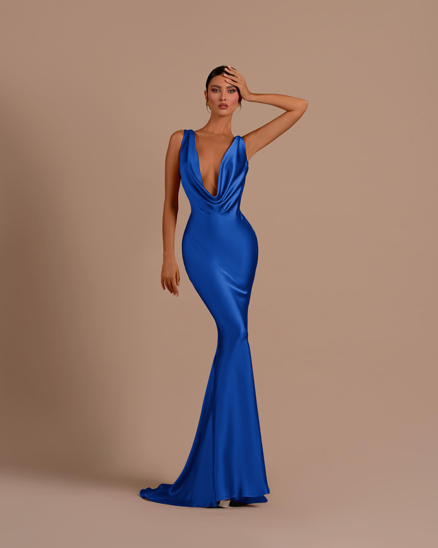 Black Deep V Neck Sleeveless Mermaid Long Prom Dress With Pleated