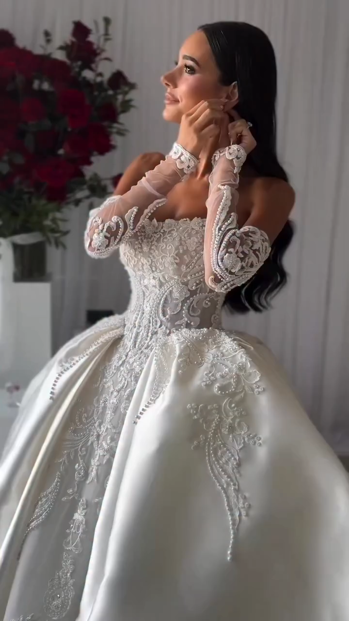 Arabic Lace Saudi Ball Gown Wedding Dress For Bride Strapless Pearls Satin Wedding Dresses Ruffle Dubai R Bridal Gowns Plus Size