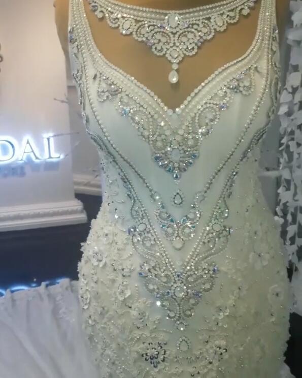 BMbridal Unique Jewel Sleeveless White Wedding Dresses Mermaid Lace Bridal Gowns With Appliques Online-BMbridal