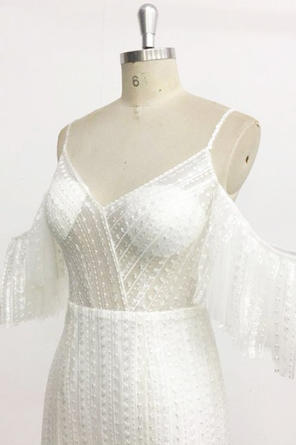 BMbridal Stylish Sleeveless V-Neck Ivory Wedding Dresses Spaghetti Straps Pearls Bridal Gowns On Sale-BMbridal