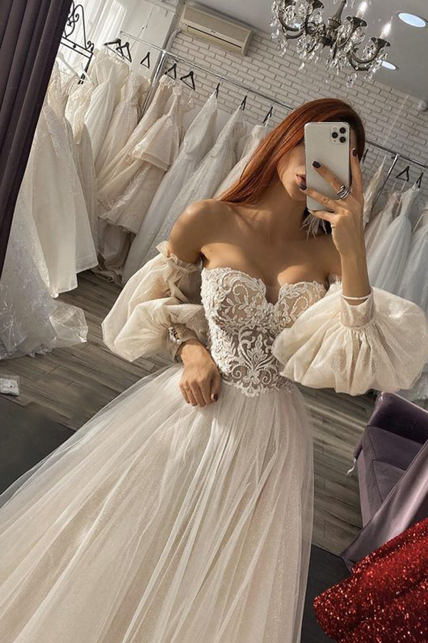 Chic Long Sleeves Tulle A Line Off The Shoulder Wedding Dress with Appliques