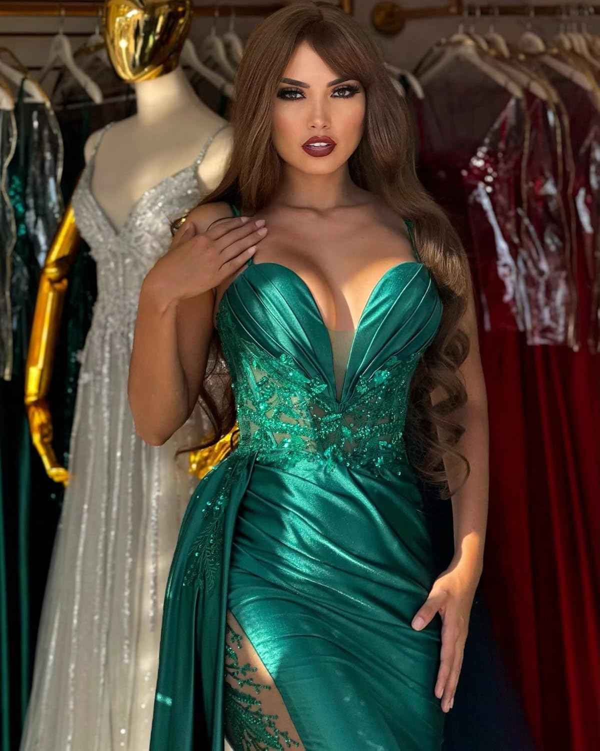 V Neck Satin Prom Dresses Long Mermaid Lace Evening Gown with Slit Pleated Bodycon Formal Dress with Tail bmbridal