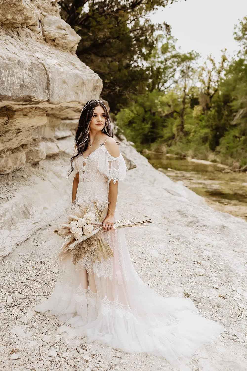 Women's Wedding Dresses Chic Lace Evening Dresses V Neck Ruffle Sleeves Beachy Boho Outdoorsy Wedding Gowns bmbridal