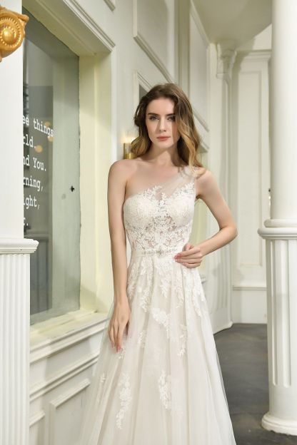 BMbridal Sexy A-Line One Shoulder Tulle Lace Ivory Wedding Dress Online