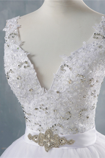 BMbridal Chic Starps V-Neck Beadings Tulle Wedding Dress Sleeveless Appliques Bridal Gowns with Rhinestones-BMbridal