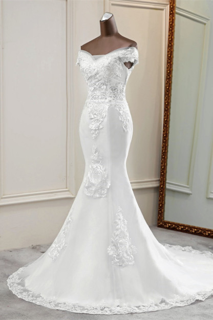 BMbridal Elegant Off-the-Shoulder Sleeveless White Mermaid Wedding Dresses with Beadings