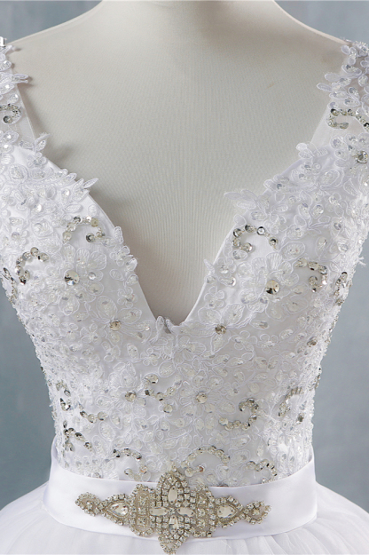 BMbridal Chic Starps V-Neck Beadings Tulle Wedding Dress Sleeveless Appliques Bridal Gowns with Rhinestones-BMbridal