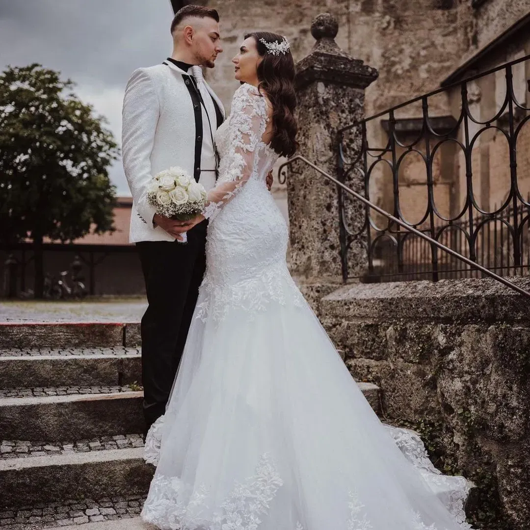 Vintage Long Lace Open Back Mermaid Wedding Dress with Sleeves
