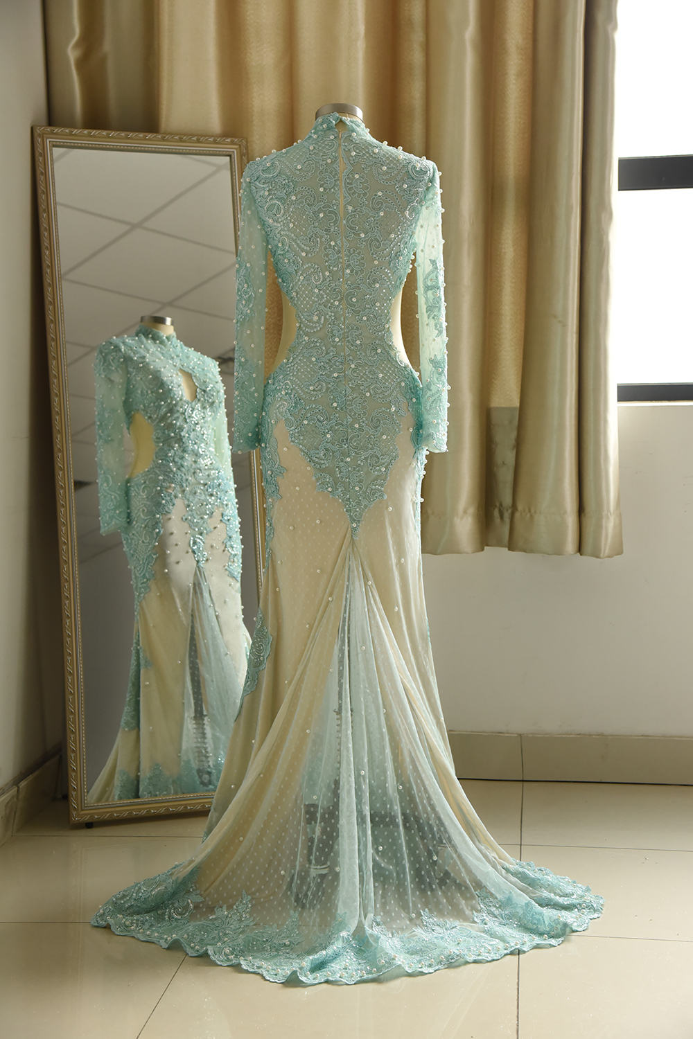 BMbridal Gorgeou High-Neck Lace Appliques Prom Dresses Long Sleeves Front Slit Evening Gowns with Pearls-BMbridal