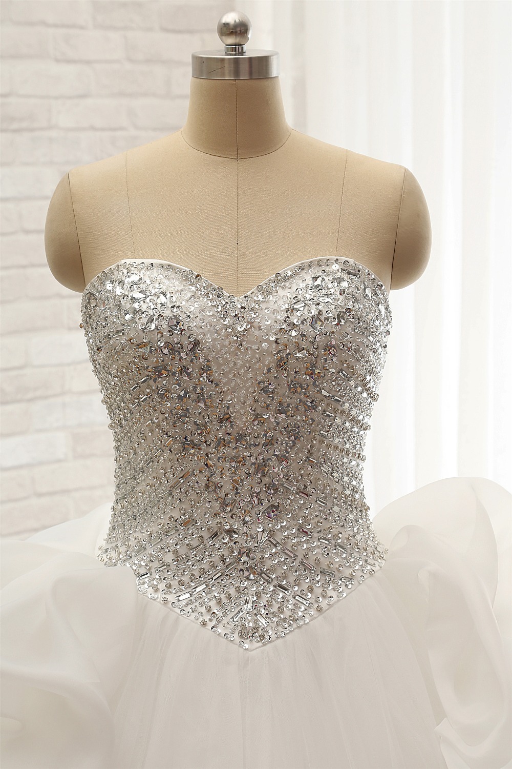 BMbridal Glamorous Sweetheart White Sequins Wedding Dresses With Appliques Tulle Ruffles Bridal Gowns Online-BMbridal