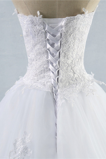BMbridal Stylish Strapless Sweetheart A-Line Wedding Dress Sleeveless Appliques Bridal Gowns Online