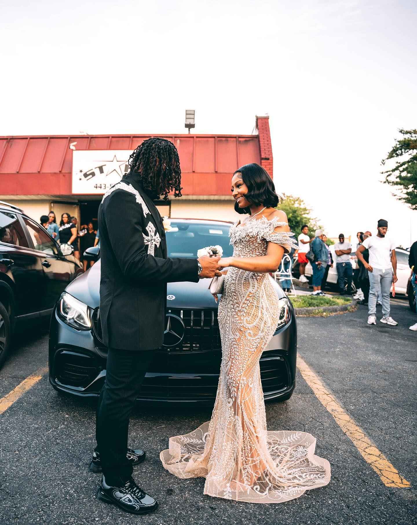 Gilded Dreams - Off-Shoulder Champagne Mermaid Dress in Shimmering Perfection