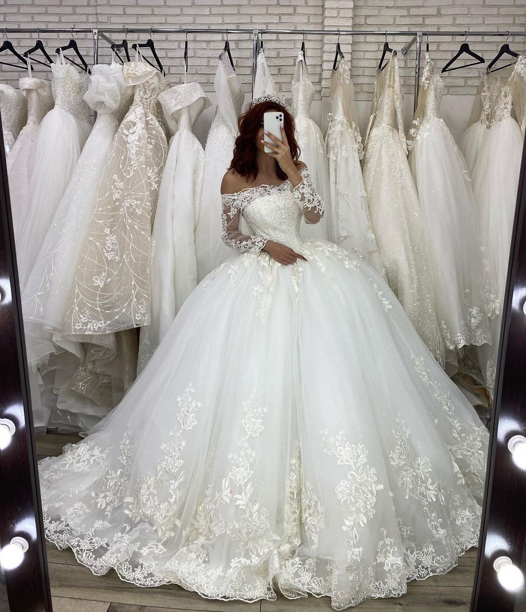 BMbridal Long Sleeves Off-the-Shoulder Wedding Dress Ball Gown With Lace Appliques-BMbridal