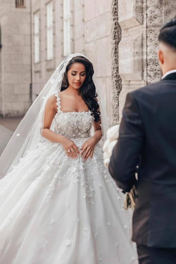 Exquisite Floor-Length Ball Gown Square Neck Sleeveless Satin Wedding Dresses with Appliques-BMbridal