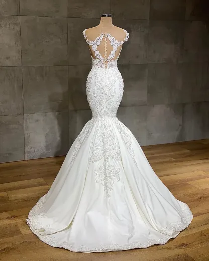 Beautiful V-Neck Sleeveless Lace Mermaid Wedding Dresses with Appliques