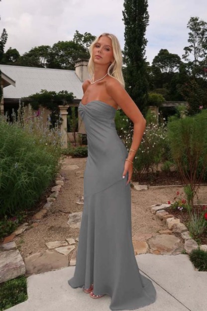 Charming Sleeveless Strapless Long Mermaid Prom Dress With Pleated