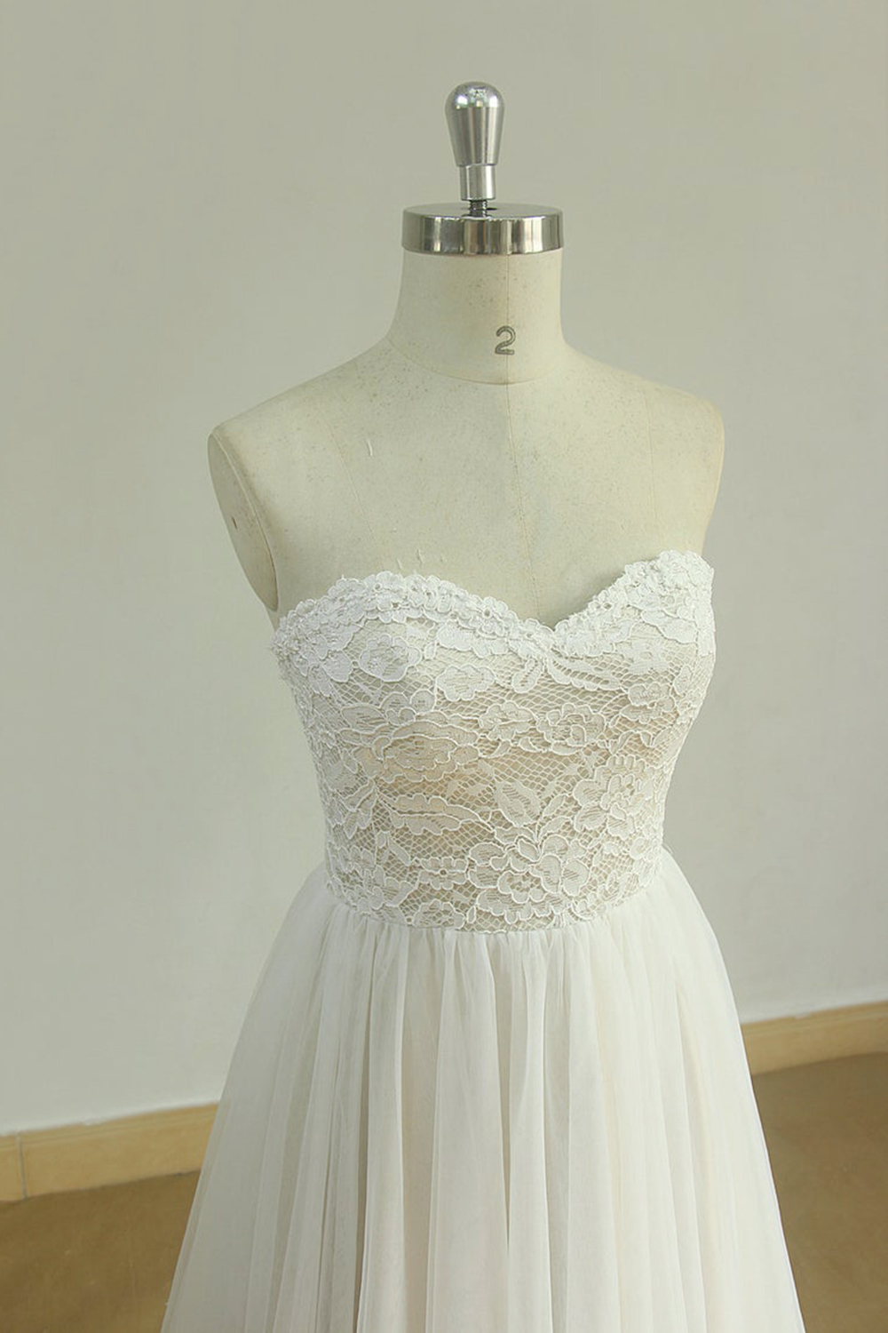 BMbridal Sexy Sweetheart White Tulle Wedding Dress Lace A-line Ruffles Bridal Gowns On Sale