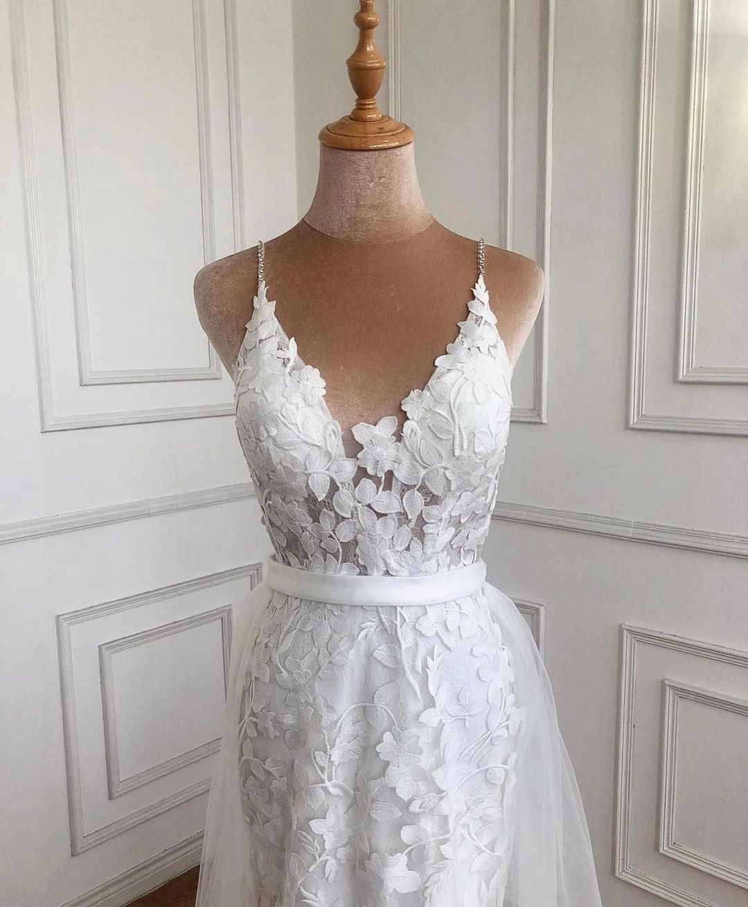 BMbridal Spaghetti-Straps Long Lace Wedding Dress On Sale