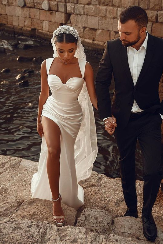 Sweetheart White Mermaid Wedding Dress with Split