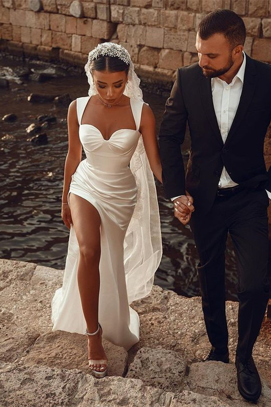 Sweetheart White Mermaid Wedding Dress with Split