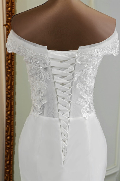 BMbridal Elegant Off-the-Shoulder Sleeveless White Mermaid Wedding Dresses with Beadings