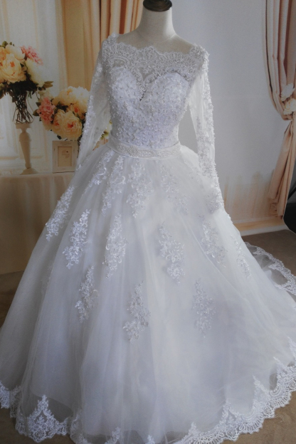 BMbridal Gorgeous Tulle Lace White Wedding Dress Long Sleeves Appliques Bridal Gowns with Pearls